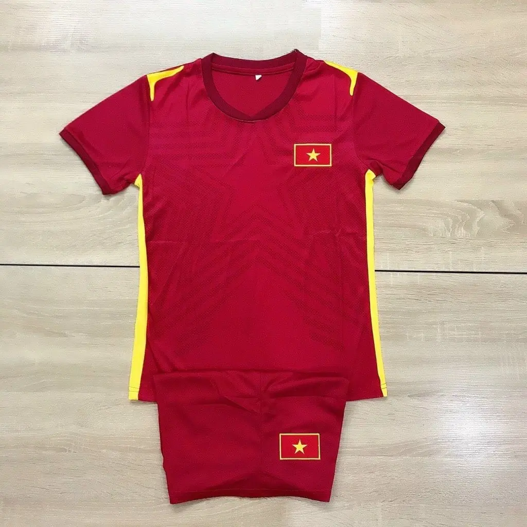 [Có IN Tên] Bộ áo bóng đá trẻ em V/N-Đỏ 2020, đủ size cho bé 8-50kg, chất thun lạnh thoáng mát Top Kids Sports