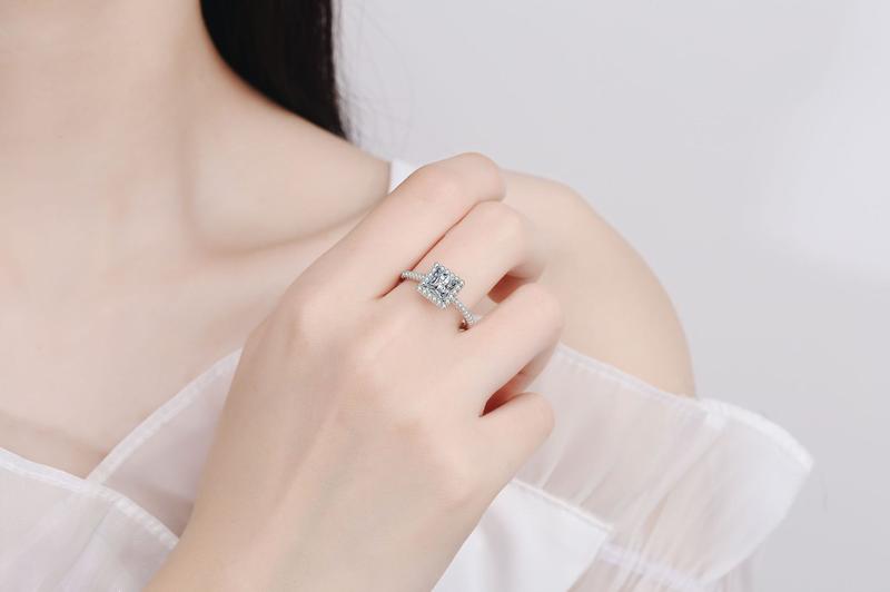 Product Introduction of XDY New 925 Sterling Silver Ring for Women Princess Cut 1 Carat Moissanite Ring Xiaohongshu Style Factory Direct Supply 7