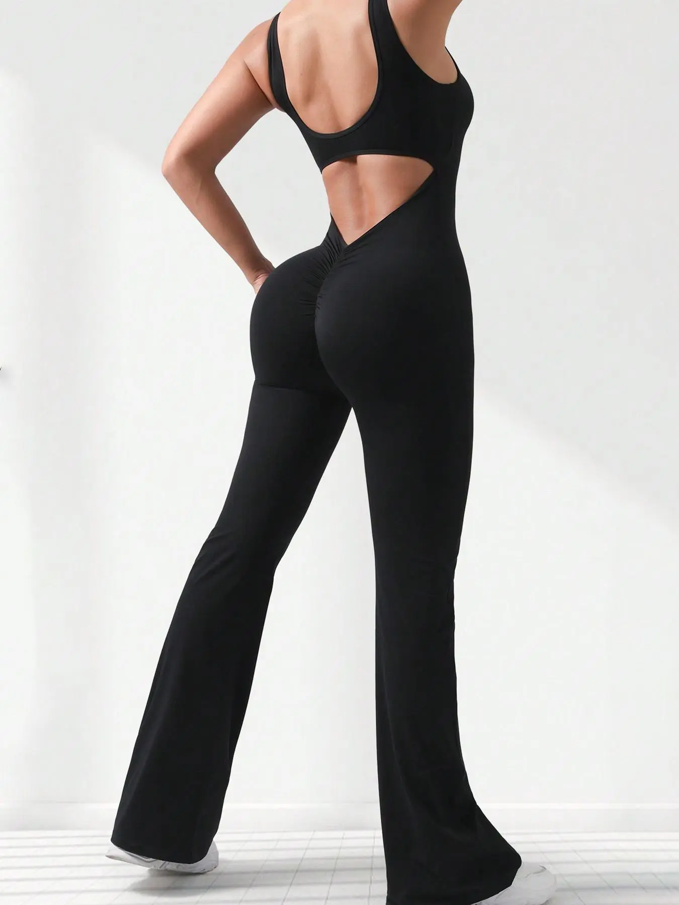 Women's Ruched Cut Out Backless Flare Leg Jumpsuit, Solid Scoop Neck Sleeveless Butt Lifting Bodycon Jumpsuit, Tummy Control Shaper for Daily Wear