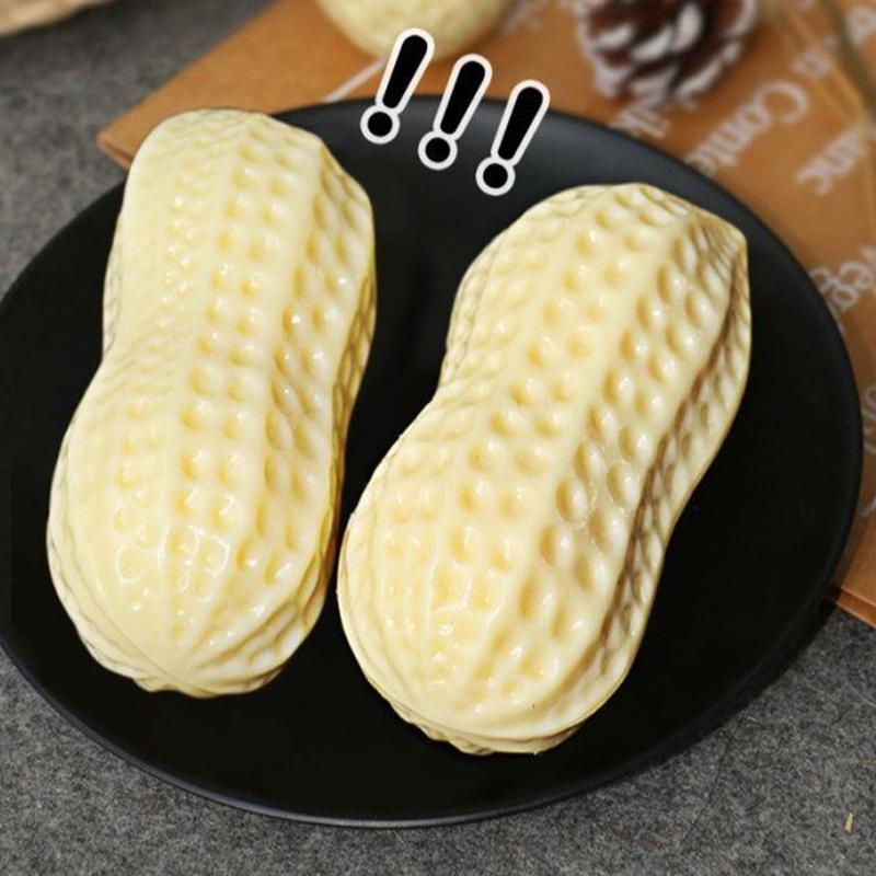 Product Introduction of Peanut Dog Toy Molar Bite Resistant Squeak Vocal Pet Toy Ball for Puppy Cat Interactive Teeth Grinding Accessories 3