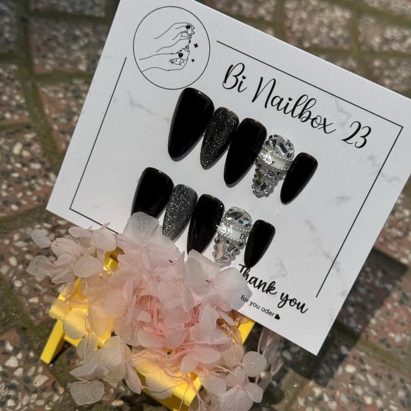 Mã 38 nailbox thiết kế mắt mèo mix đá