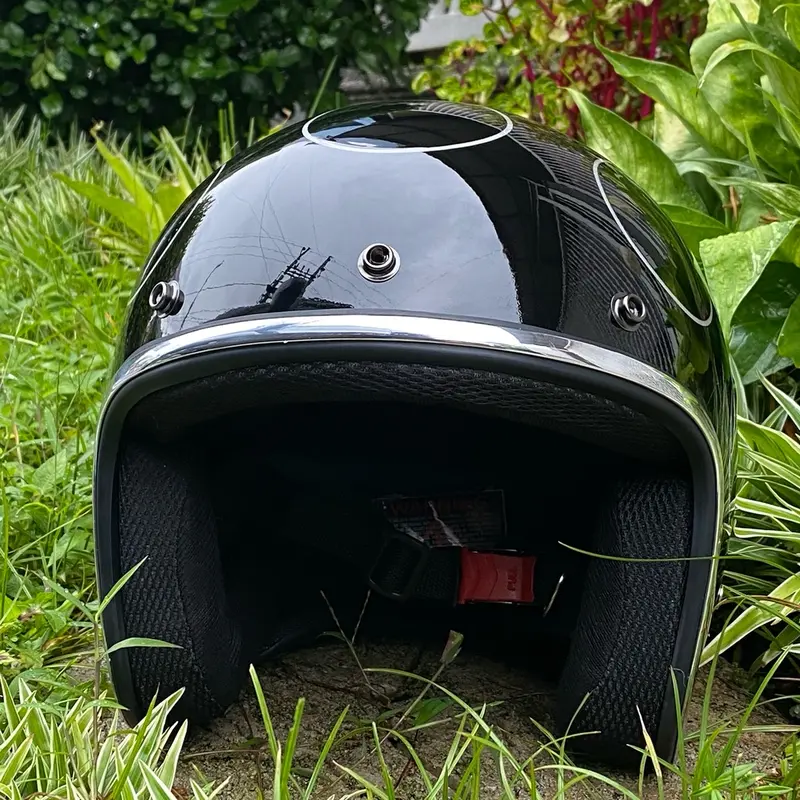 Helm Bogo Custom Putih Hitam api 1