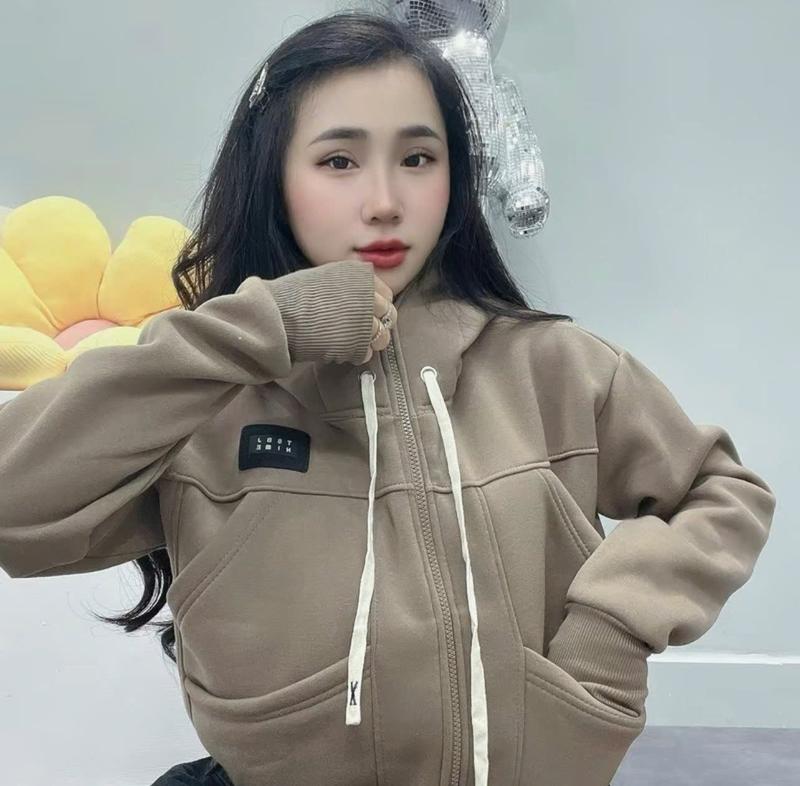 Áo Khoác Nỉ Nữ 6 Túi Chất Vải Dày Mềm Mịn, Có Tay Xỏ Ngón, Nón To Rộng Mặc Chống Nắng Đi Chơi Đều Được 1
