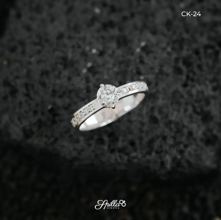 Engagement Ring CK-24 Cincin Pernikahan Wanita Diamond Permata
