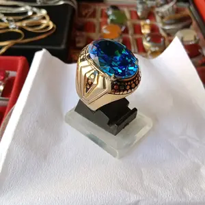 batu blue topas Laki-laki