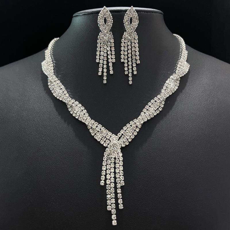 Product Introduction of Necklace Earrings Tassel Wedding Jewelry Set Rhinestone Pendant Wedding Banquet Twist Wedding Dress Accessories 8673 6