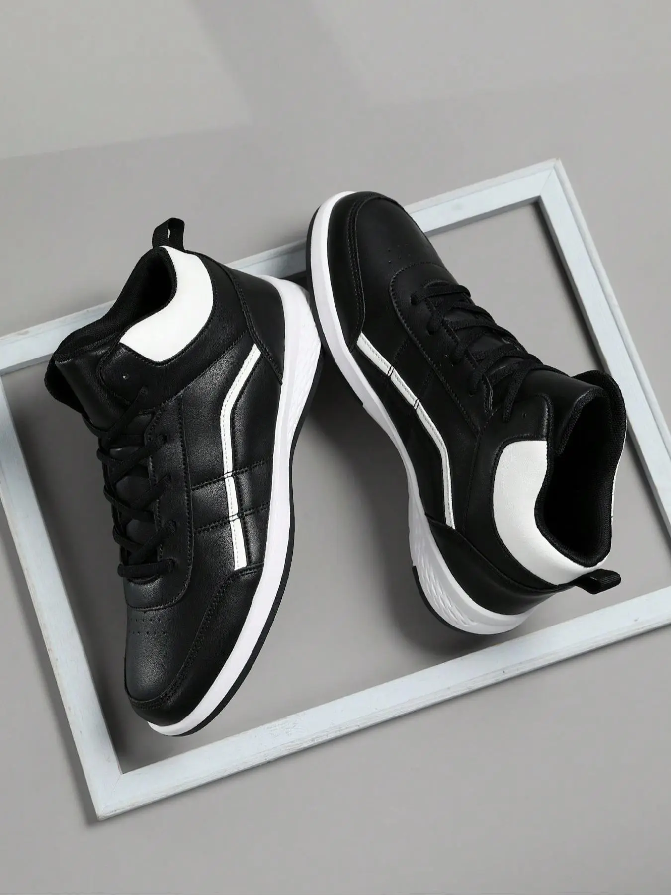 Men's Fashionable Lace Up High Top Sneakers, Casual Comfortable Sports Running Shoes, Male All-match Round Toe Shoes for Daily Wear, Closed