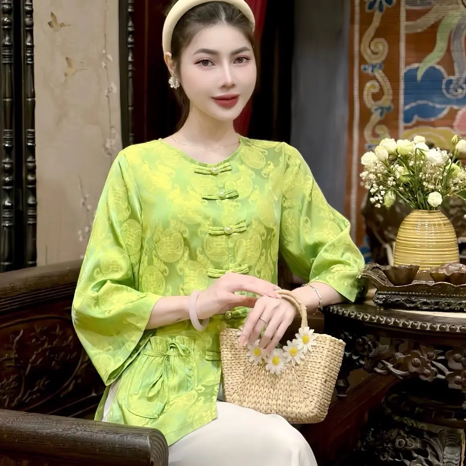 Khánh Ngọc .sp37.Set pháp phục tơ tằm thọ khuy ngọc
