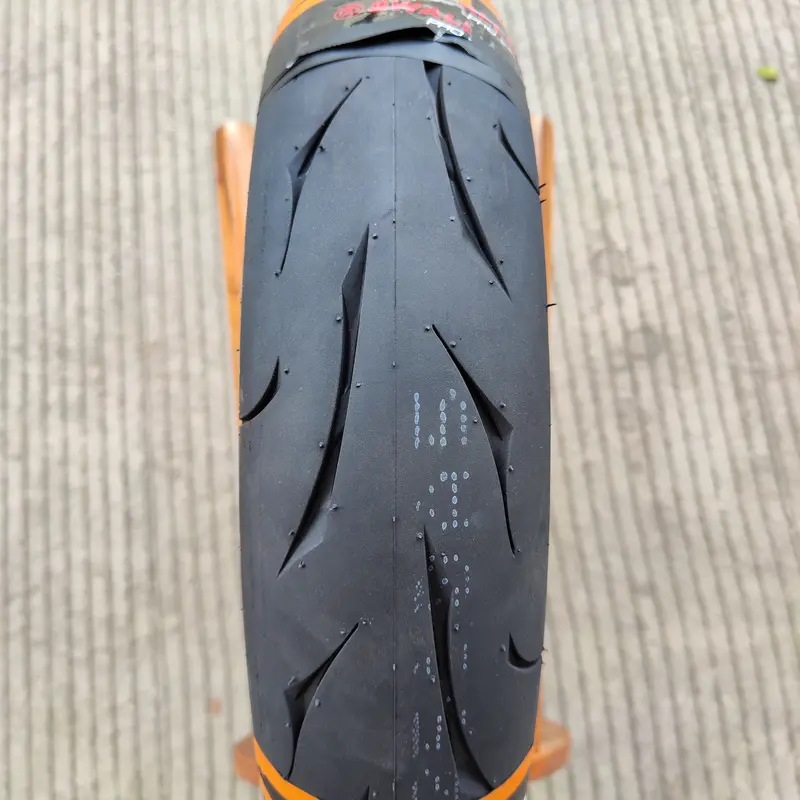 Ban Swallow Slash 80/80-14, 80/90-14, 90/80-14, 90/90-14 SB151 TUBELESS soft compound motor matic ban nikung racing 3