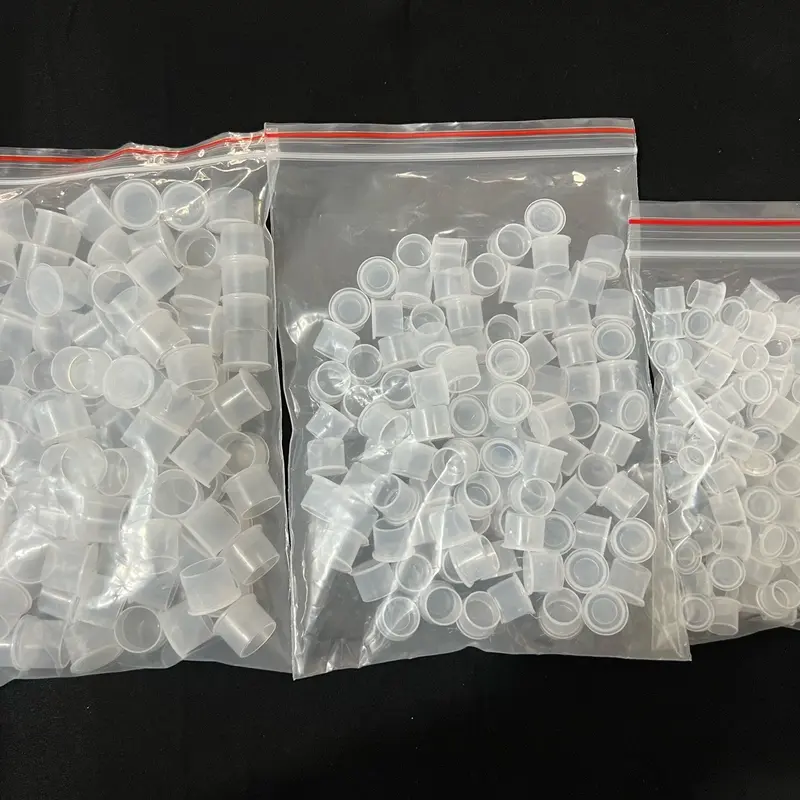 Chung nhựa có đế tròn 100 cái 1