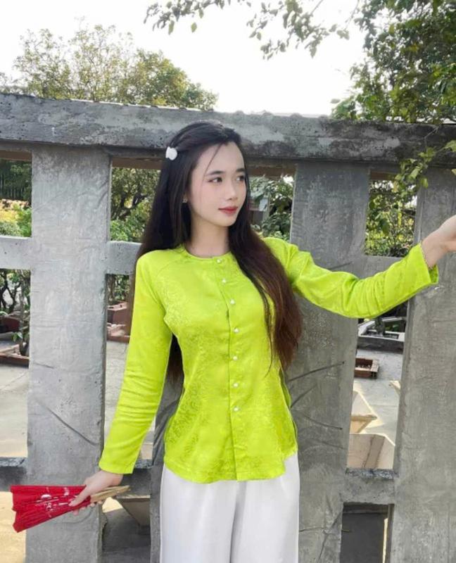 SET BÀ BA GẤM TAY DÀI CỔ TRÒN NÚT NGỌC 5
