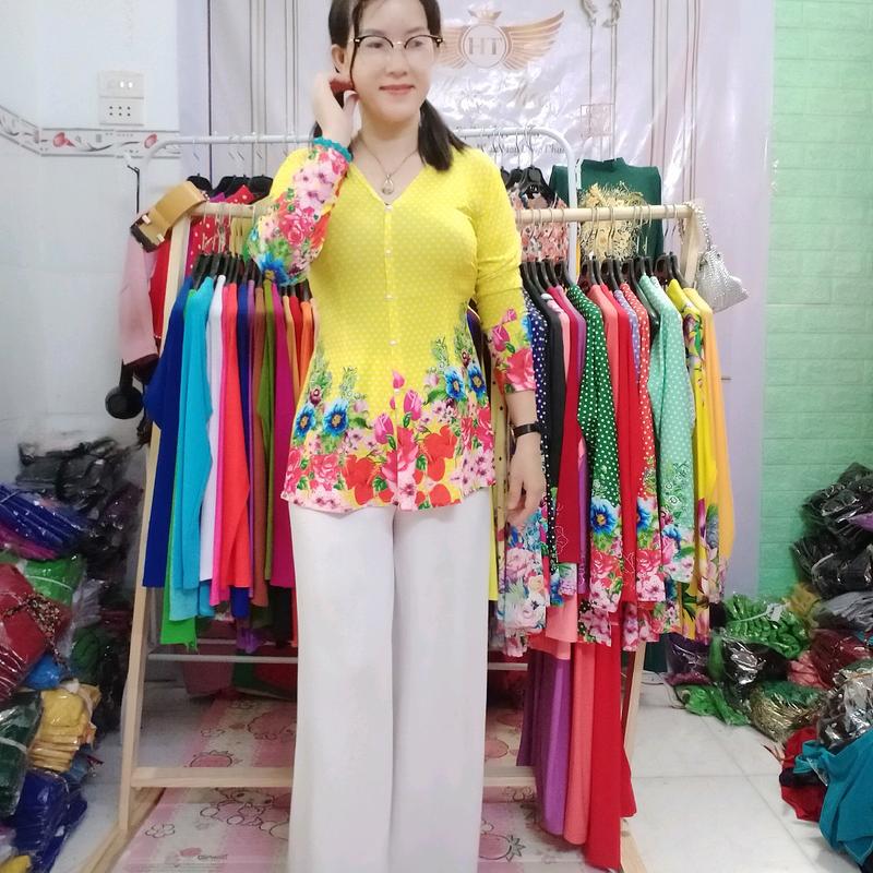 Áo bà ba  in chấm bi hoa vải lụa pha thun màu vàng 0