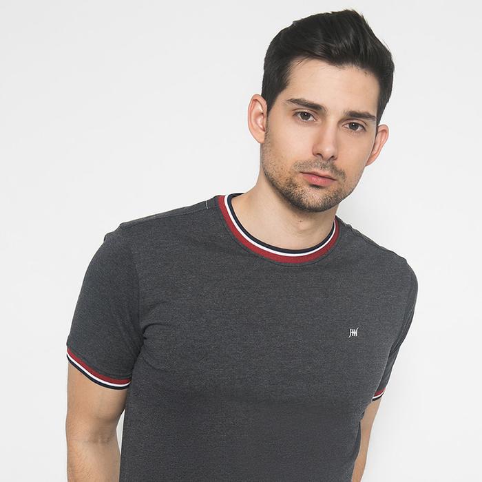 Gambar Johnwin - Kaos Casual - Motif Polos - Hitam - Slim Fit - ATS.622.M354.03.C-S/S - M dari Johnwin Kota Administrasi Jakarta Barat Tokopedia
