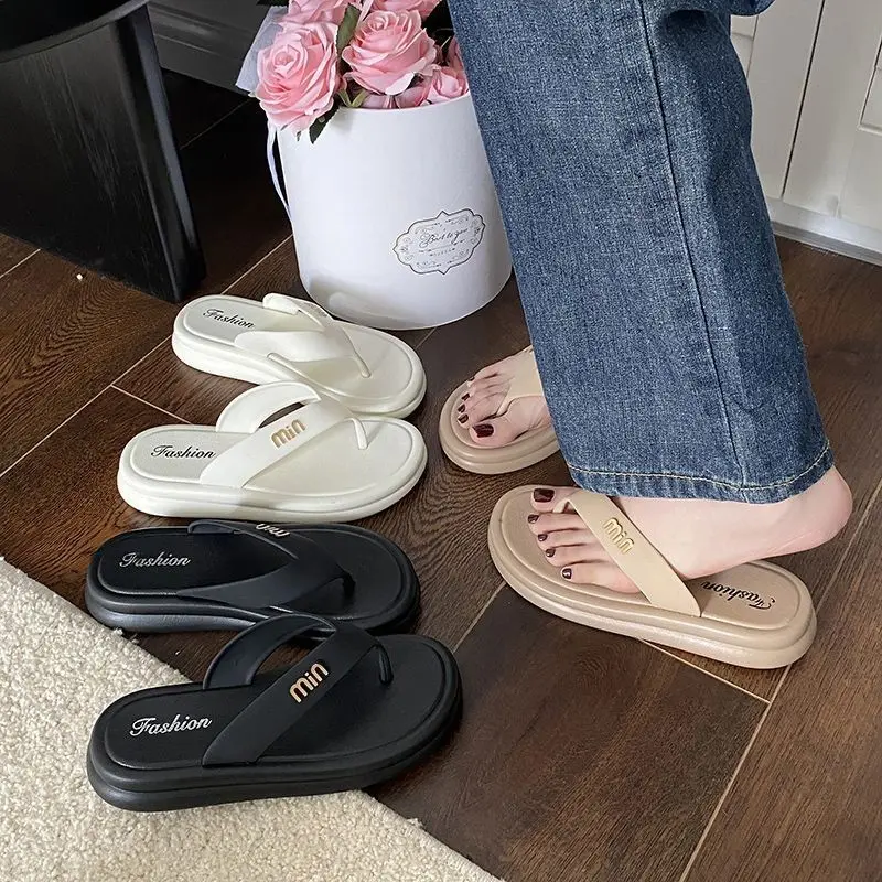 Dép Xỏ Ngón, Đế Dày, Dành Cho Nữ, Thích Hợp Cho Mùa Hè, Phong Cách Mới, Thời Trang Người Ảnh Hưởng, Đế Bằng, Dễ Phối Đồ, Chống Trượt, Có Thể Mặc Ngoài Trời DéP GiàY