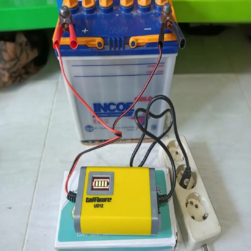 Taffware Charger Baterai Aki Mobil Motor LCD Display 12V 2A - C1202-6 car kendaraan 0