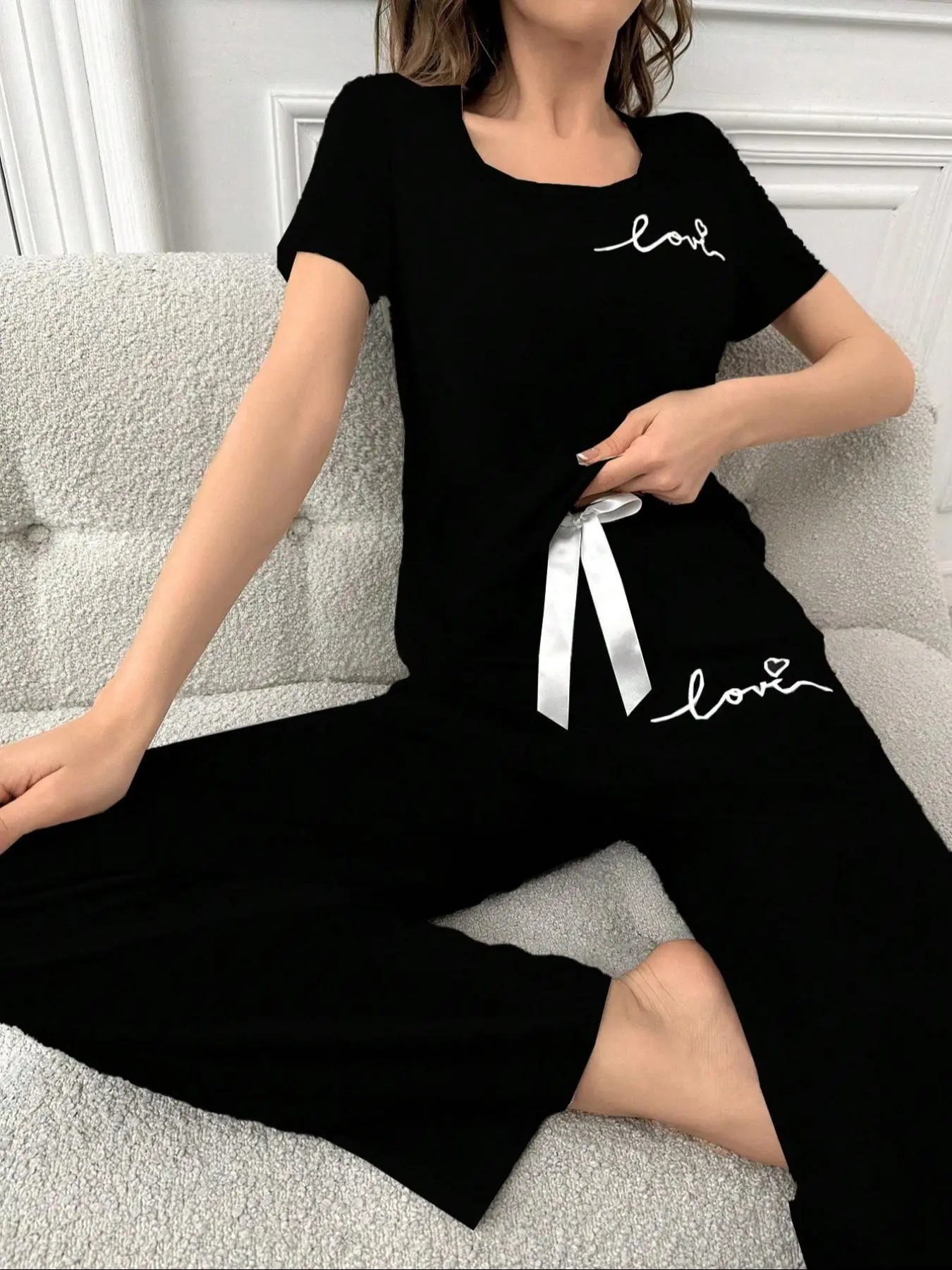 Two-Piece Set Women's Letter Print Short Sleeve Tee & Pants Pyjama, Casual Comfy Round Neck T-shirt & Trousers Set, Ladies Sleepwear for All Seasons, Pajamas