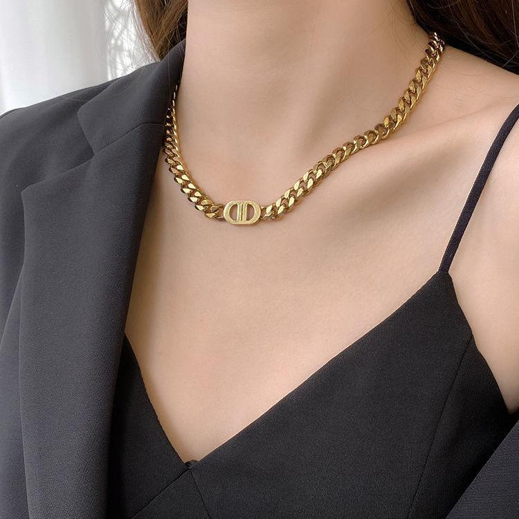 Product Introduction of Gold Thick Straps Pairs Letter D Necklace Hip Hop Cool Short Clavicle Chain All-Match Men's and Women's Same Bracelet Earrings Necklace Cuban Necklace 6