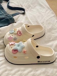 女性用かわいいクマデザインのスライドサンダル、カジュアルで快適なホームスリッパ、屋内外で履ける滑り止めの厚底スリッパ