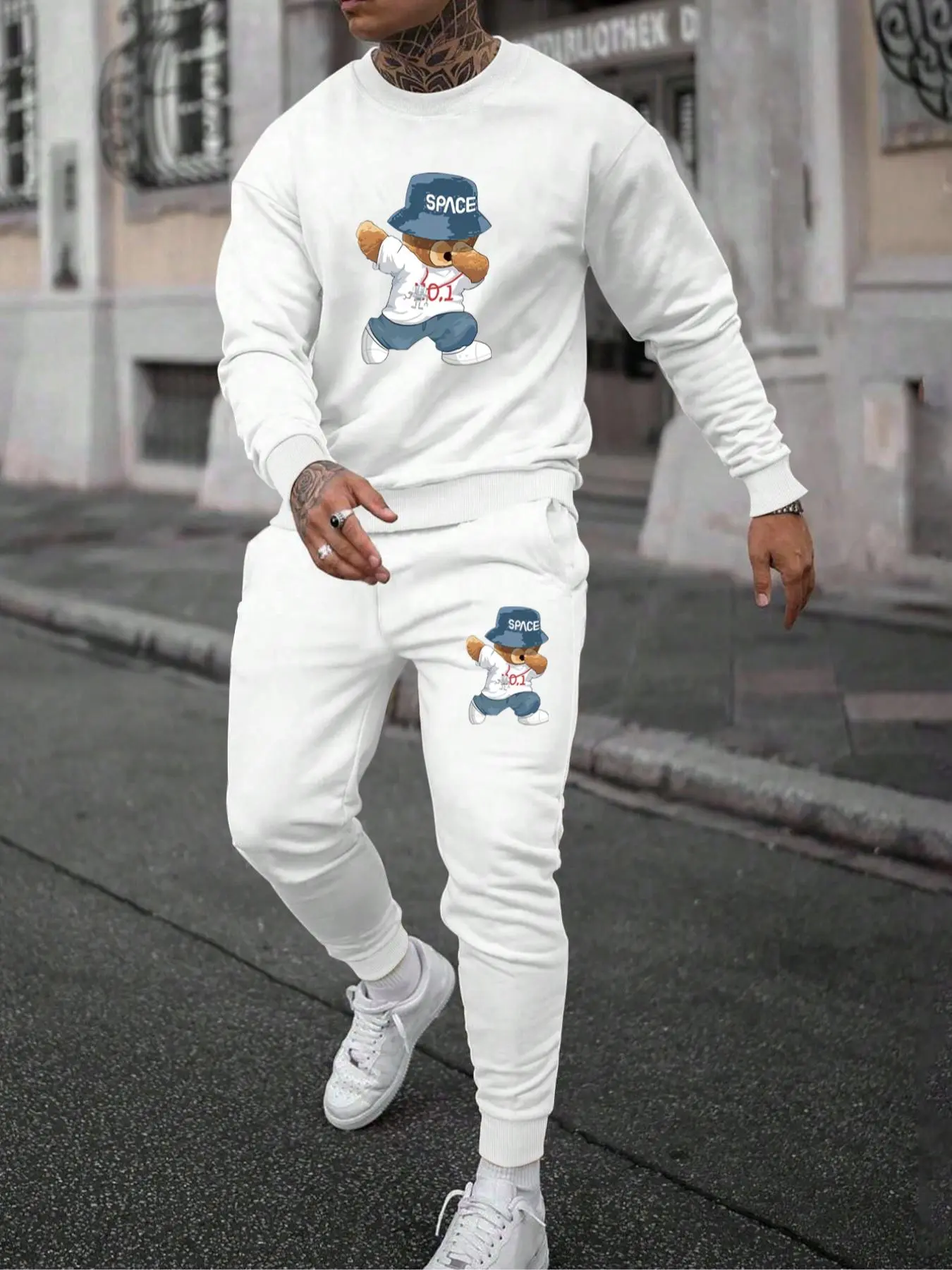 Men's Cartoon Bear Print Sweatshirt & Pocket Sweatpants Set, Casual Long Sleeve Round Neck Pullover & Elastic Waist Trousers, Men's Fall & Winter Clothes
