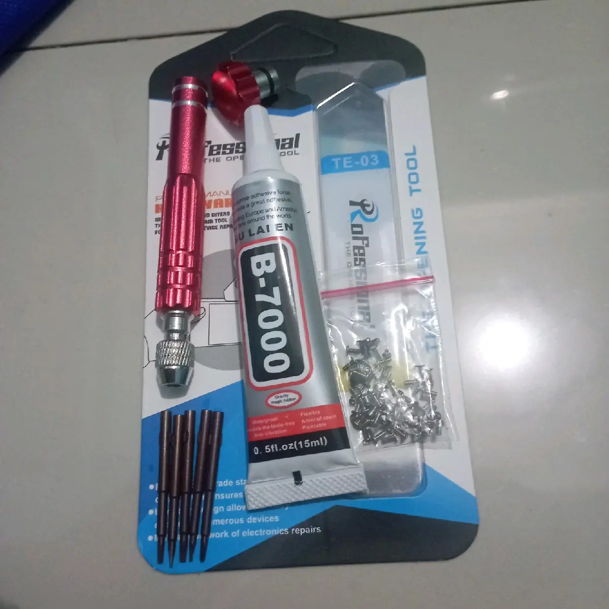 Obeng 5in1  + Lem B7000 15ml isi Bening dan Besi Pencongkel Lcd Touchscreen