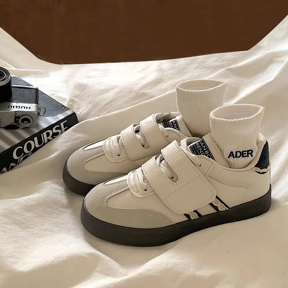 Giày Thể Thao Sneaker Nữ Buộc Dây Quai Dán Đế Bằng Phong Cách Retro - GS6 Shoes Cổ Cao