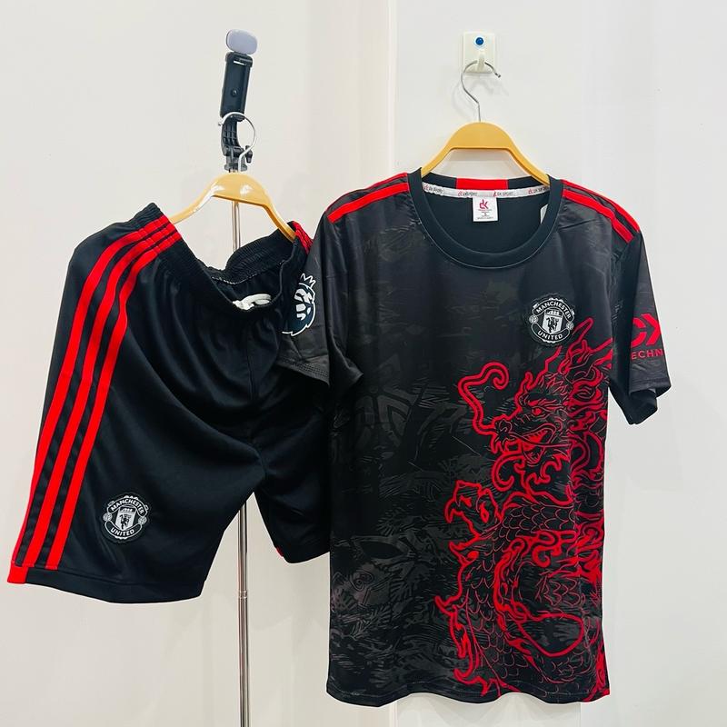 Bộ quần áo đá banh Mờ U Đen Rồng Đỏ Mới 24/25 - Có in tên số theo yêu cầu Sport Tập Thể Dục
