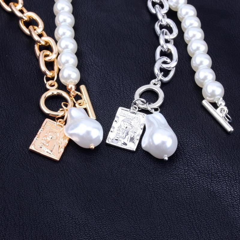 Product Introduction of [Hot Sale] European and American Fashion Pendant Retro New Copper Snake Chain Necklace Baroque Pearl Pendant Square Necklace Set 3