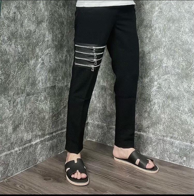 Product Introduction of QUẦN TÂY ÂU NAM 4 SỌC ĐEN , 4 SỌC TRẮNG , 4 SỌC KHÓA KÉO CHẤT VẢI CỰC ĐẸP Menswear Pants 3