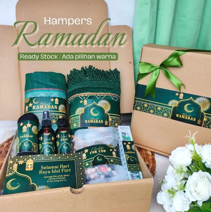 Hampers Ramadhan Sajadah Sarung | Hampers Idul Fitri Parcel Ramadan Peralatan Alat Sholat Sarung Sajada Muslim Parcel Coklat ied eid mubarok Kado sarung laki laki Ayah Hampers Ramadan cowok