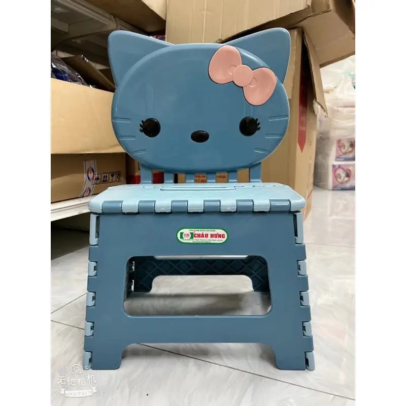 ￼Ghế nhựa xếp có lưng tựa hình mèo Hello Kitty, ghế nhựa Châu Hưng nhìn rất dễ thương . 1