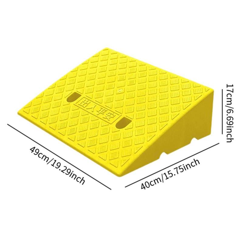 Product Introduction of Curb Threshold Ramp with Stable Grid Structure Uphill Triangle Mat Curb Ramp for Entry Driveway Pavement Sidewalk Vehicles 0