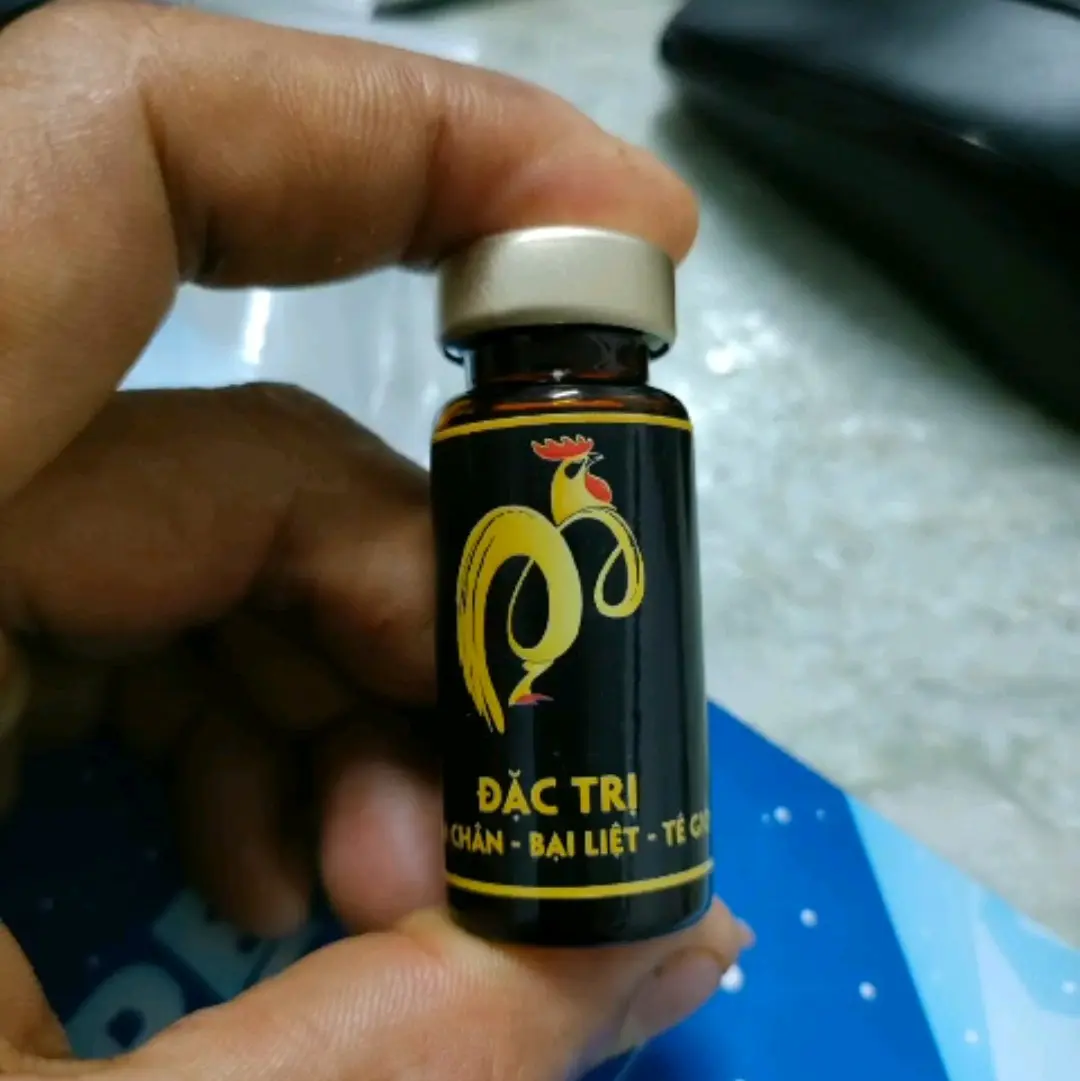Chai gà té gió cúm chân - chuyên giúp gà té gió, cúm chân - mỗi chai 10ml