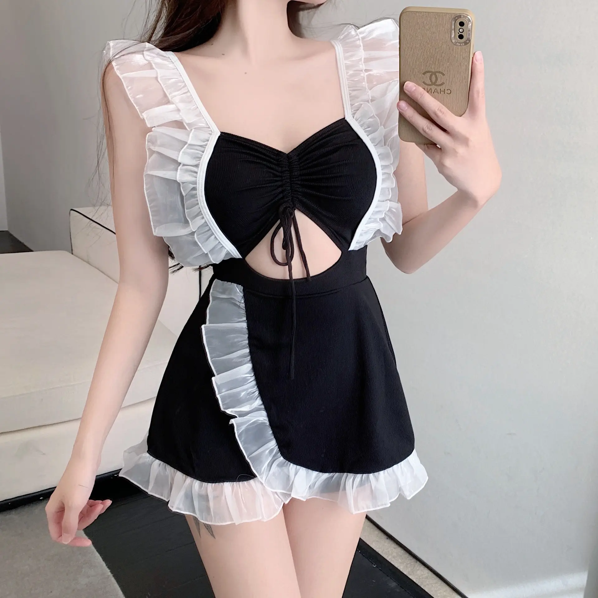 đồ bơi liền thân áo rút dây vạt chéo pha ren trắng siêu xinh