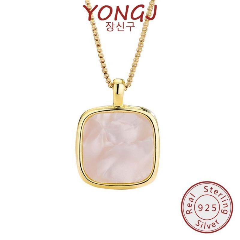 Product Introduction of New 925 Silver Simple Graceful Square Fritillary Necklace 22