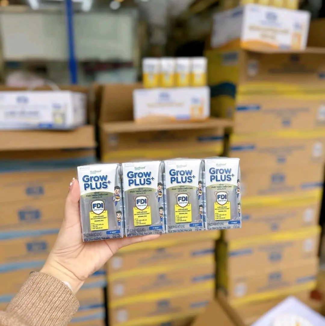 Sữa uống Growplus+ tiện lợi, giàu dưỡng chất 24 hộp/Thùng