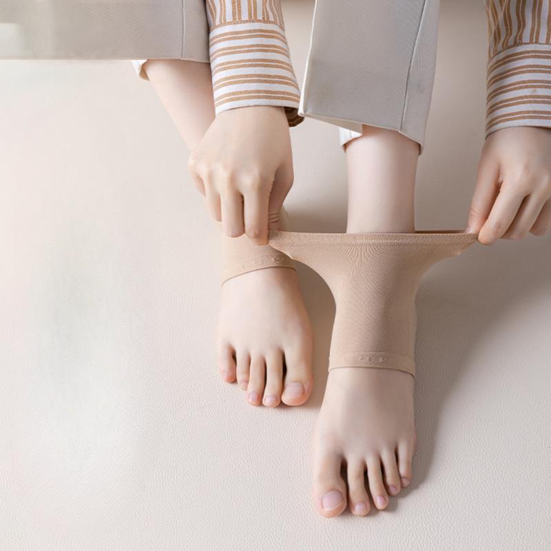 Product Introduction of 2 Pairs Soft Elastic Heel Protector Socks Sleeve Soft Comfortable Anti-Slip Shock Absorption Foot Protection Cover 23