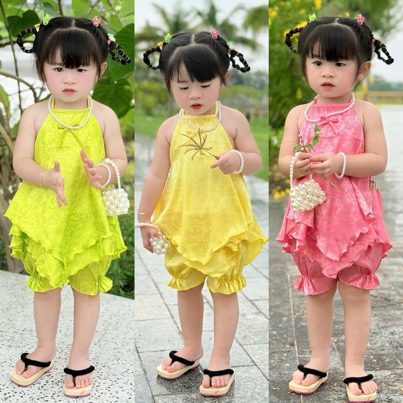 (YG1) Bộ quần áo yếm 2 dây tầng đùi bo chun đính nơ trước chất gấm hoa cho bé gái 3 bộ 120k(4kg-16kg) được chọn màu