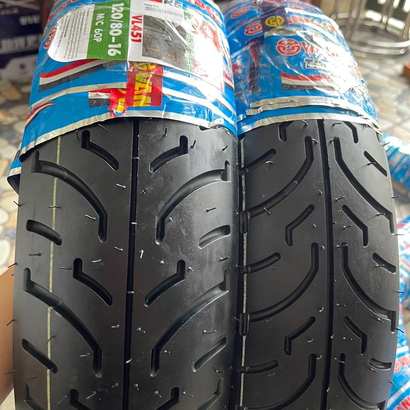 vỏ lốp xe Sh125,sh150,sh ý shark150 cao thương hiệu Vanlock 100 80 16 120 80 16 hàng Việt Nam bảo hành 12 tháng cho khách xem hàng
