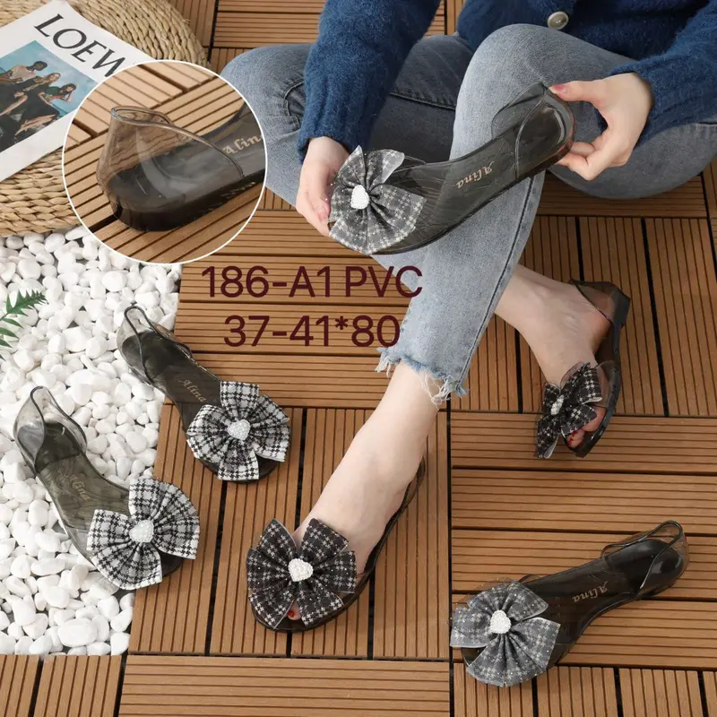 Koleksi DM141 Sendal dengan Pom Pom, Bahan Berkualitas dan Tersedia dalam Beragam Warna Cerah 6