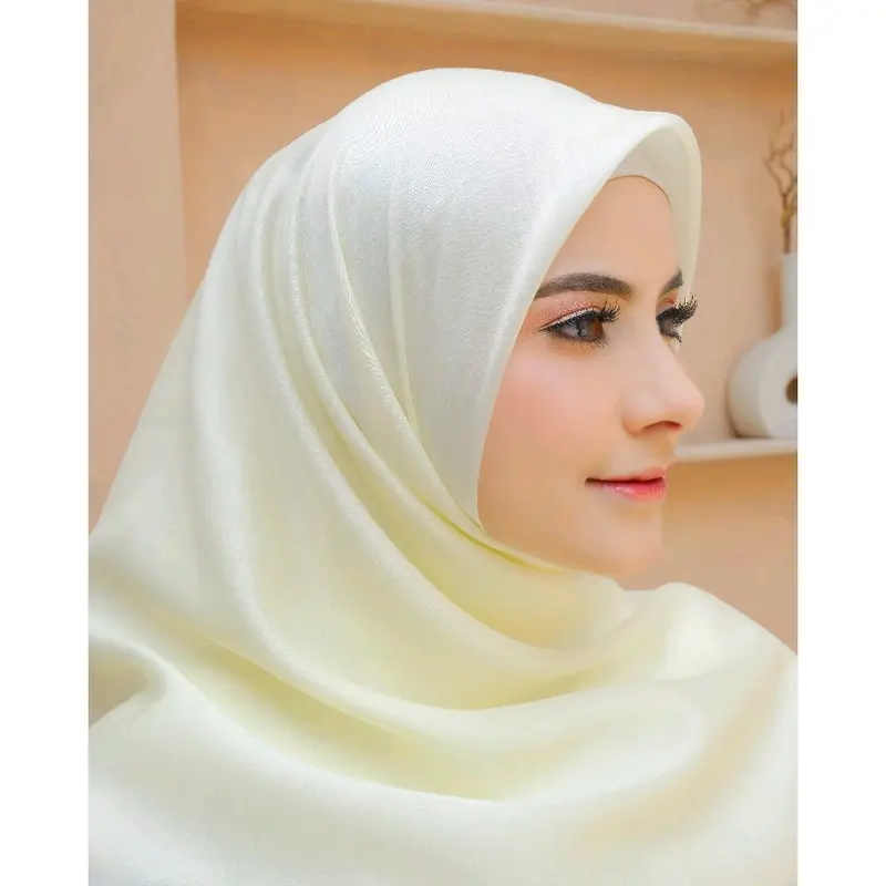 Hijab Segiempat Bella Square New Warna Best Seller Pollycotton Premium 110x110cm - Polycotton, Muslim, Basic, Lembut, Nyaman 1