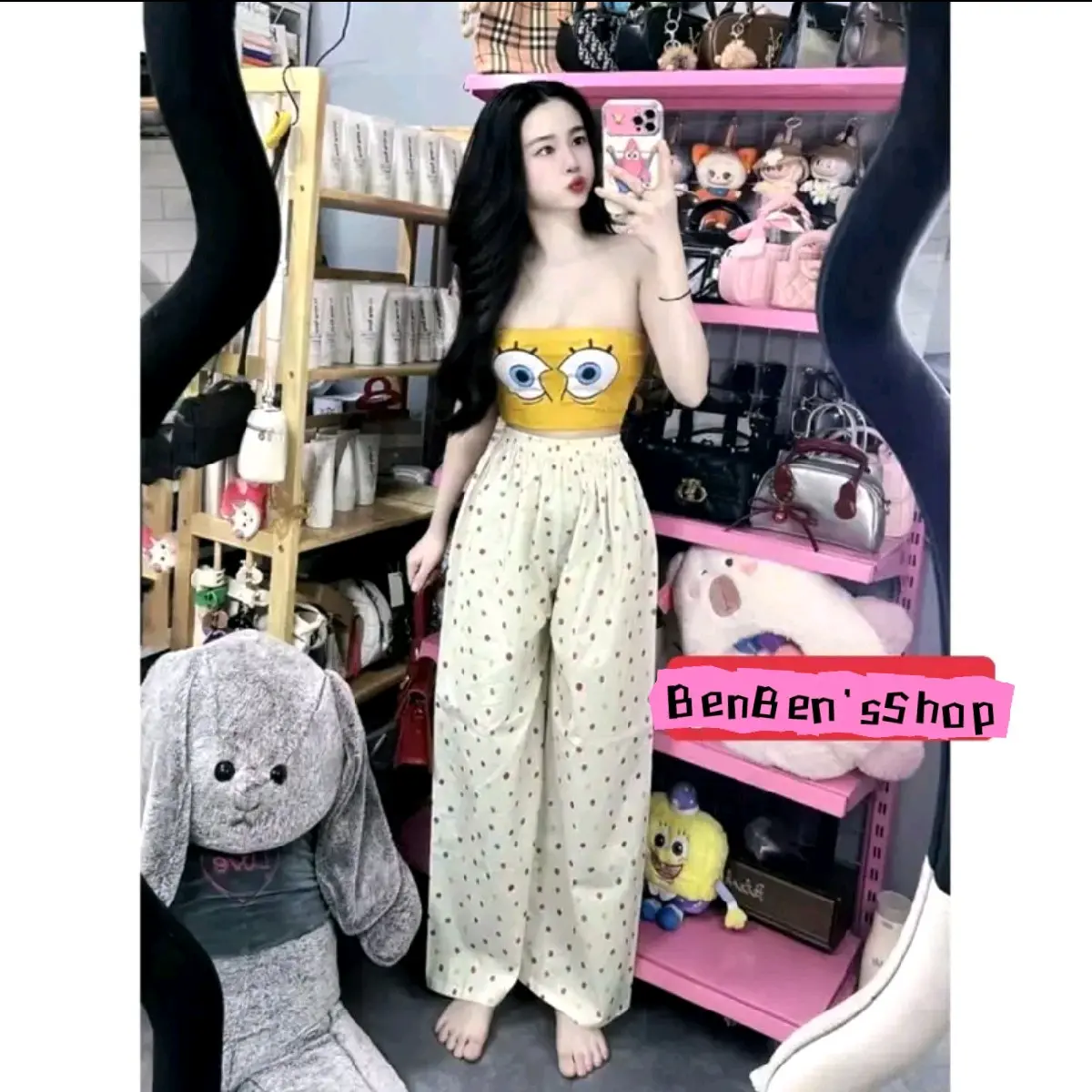 set áo ống thun tăm màu vàng và quần suông chấm bi siêu trẻ trung