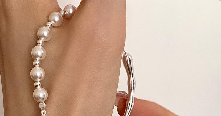 Product Introduction of 2025 New Clear Cold Wind Baroque Pearl Bracelet for Women, Small and Exquisite Handmade, Student Bracelet, Gift for Best Friends tahitian  pearl oriental  pearl 1