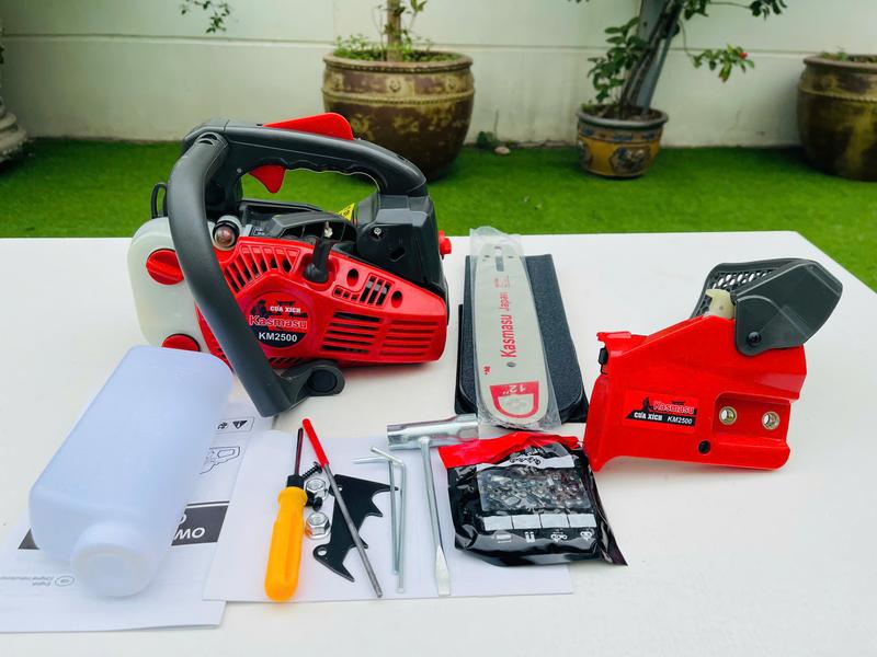 Máy cưa xích chạy xăng tay cụt Komasu mini cầm tay 25cc máy cưa xích cưa gỗ nhẹ khỏe
