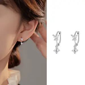 Anting Telinga Model Pendek dengan Detail Pita, Pilihan Serbaguna yang Cocok untuk Semua Bentuk Wajah dan Kesempatan