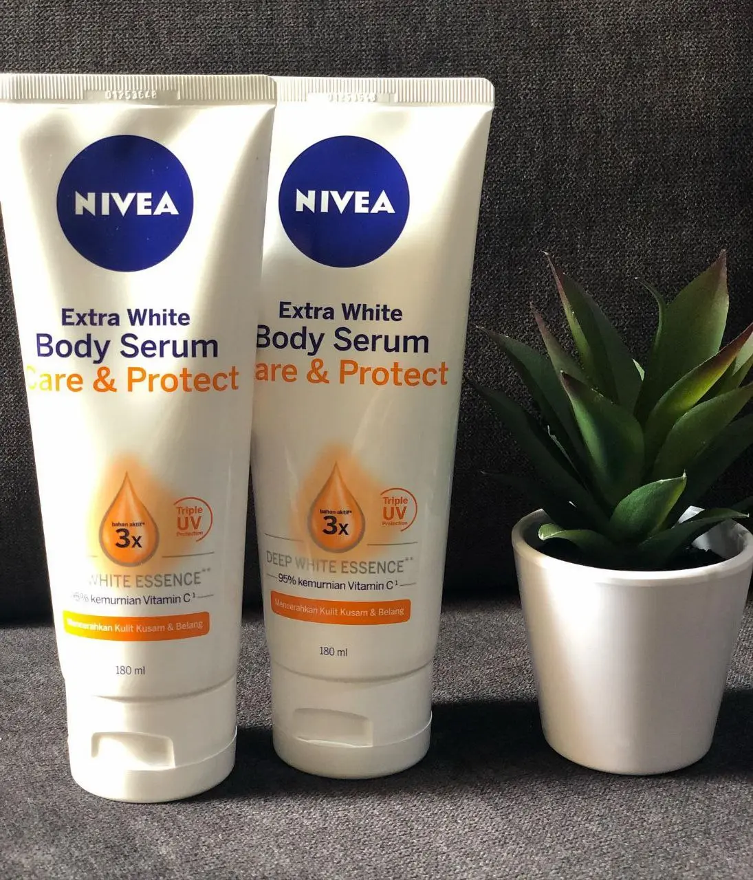 NIVEA Extra Bright Care & Protect SPF15 Serum 180ml bundle 2 pcs