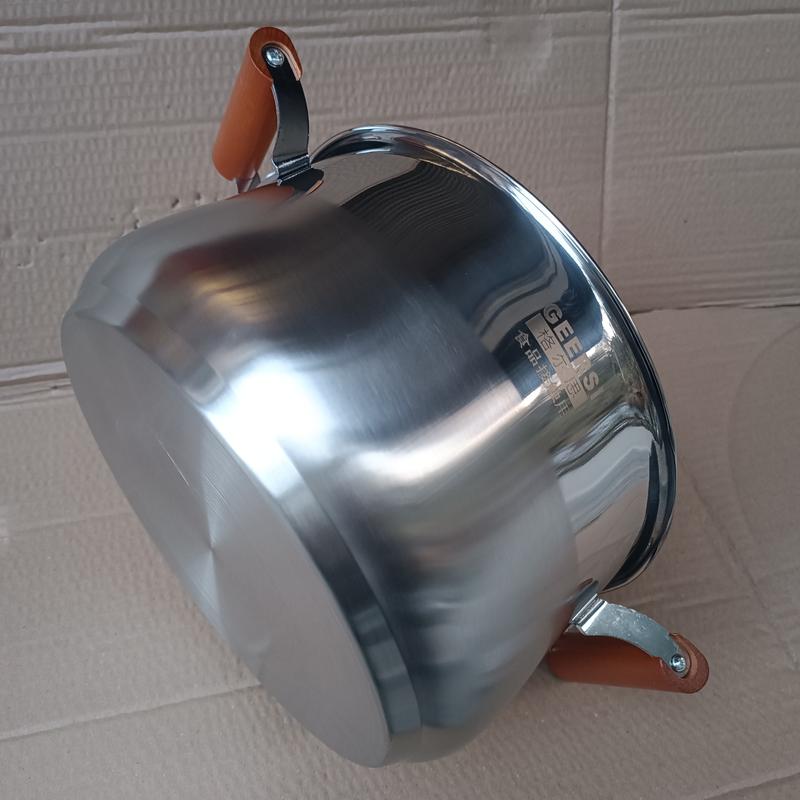 Extra-Thick Stainless Steel Round Soup Pot with Lid and Dual Wooden Handles for Heat Resistance 2