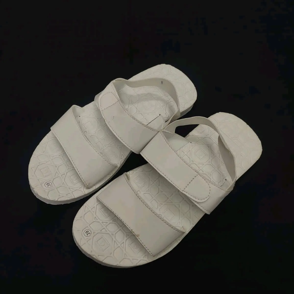 sandal haji dan umroh, sandal khusus haji, sandal khusus umroh,sandal haji, sandal umroh, sandal untuk haji, sandal untuk umroh,sendal perlengkapan haji dan umroh, sendal putih haji, sendal putih umroh, perlengkapan haji dan umroh