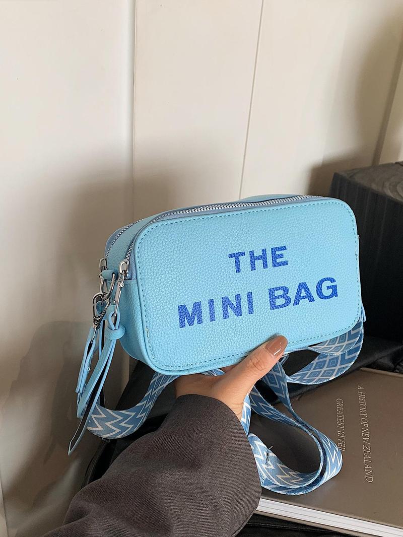 Product Introduction of Fashionable Letter Pattern Compact Crossbody Bag, Casual Versatile Zipper Beige Shoulder Bag for Women, Trendy All-match Commuter Bag for Daily Used,  Bags Crossbody, Everyday Bags 6