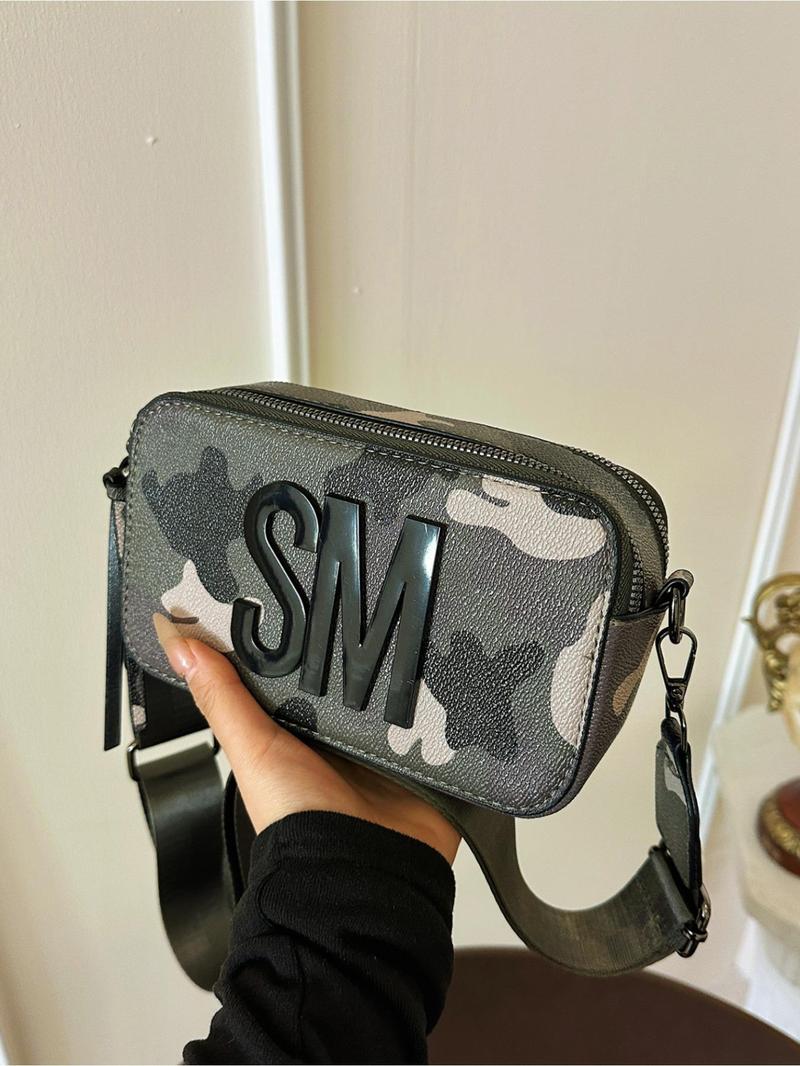 Product Introduction of Fashionable Camo Letter Pattern Fanny Pack, Casual Versatile Zipper Shoulder Bag for Women, Trendy All-match Commuter Bag for Daily Used 0