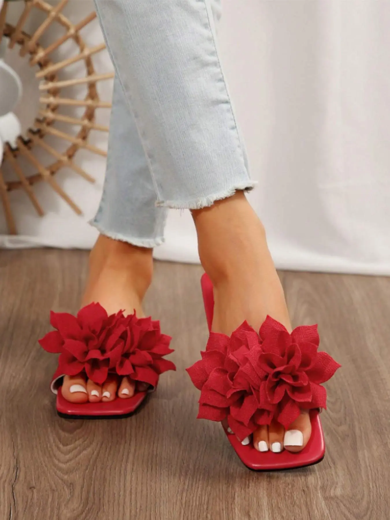 Women's Fashionable Flower Decorated Slides, Casual Comfortable Flat Sandals for Summer, Lightweight Breathable Shoes for Daily Wear